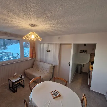 Spacieux 4 Pers Au Pied Des Pistes - Fr-1-814-120 Apartment Besse-et-Saint-Anastaise