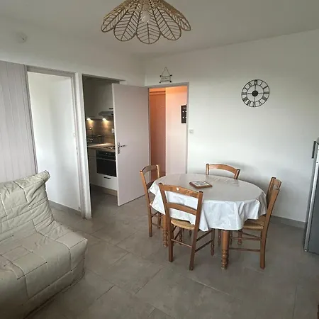 Lägenhet Spacieux 4 Pers Au Pied Des Pistes - Fr-1-814-120